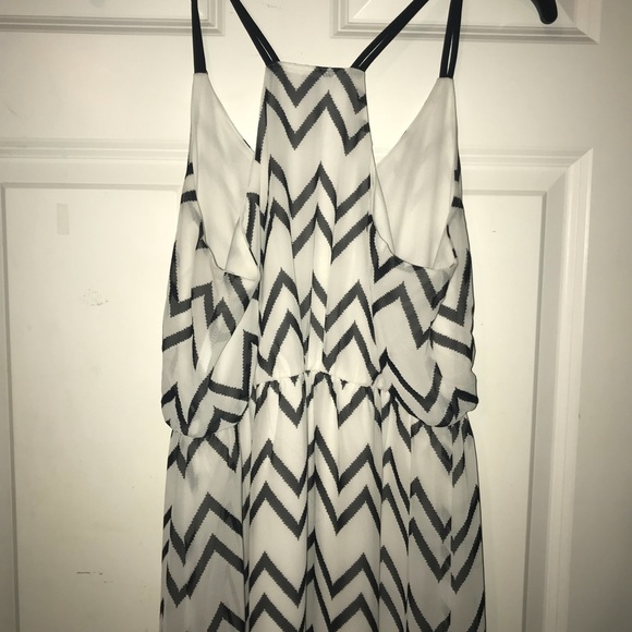 Chevron Maxi Dress! - Picture 6 of 6